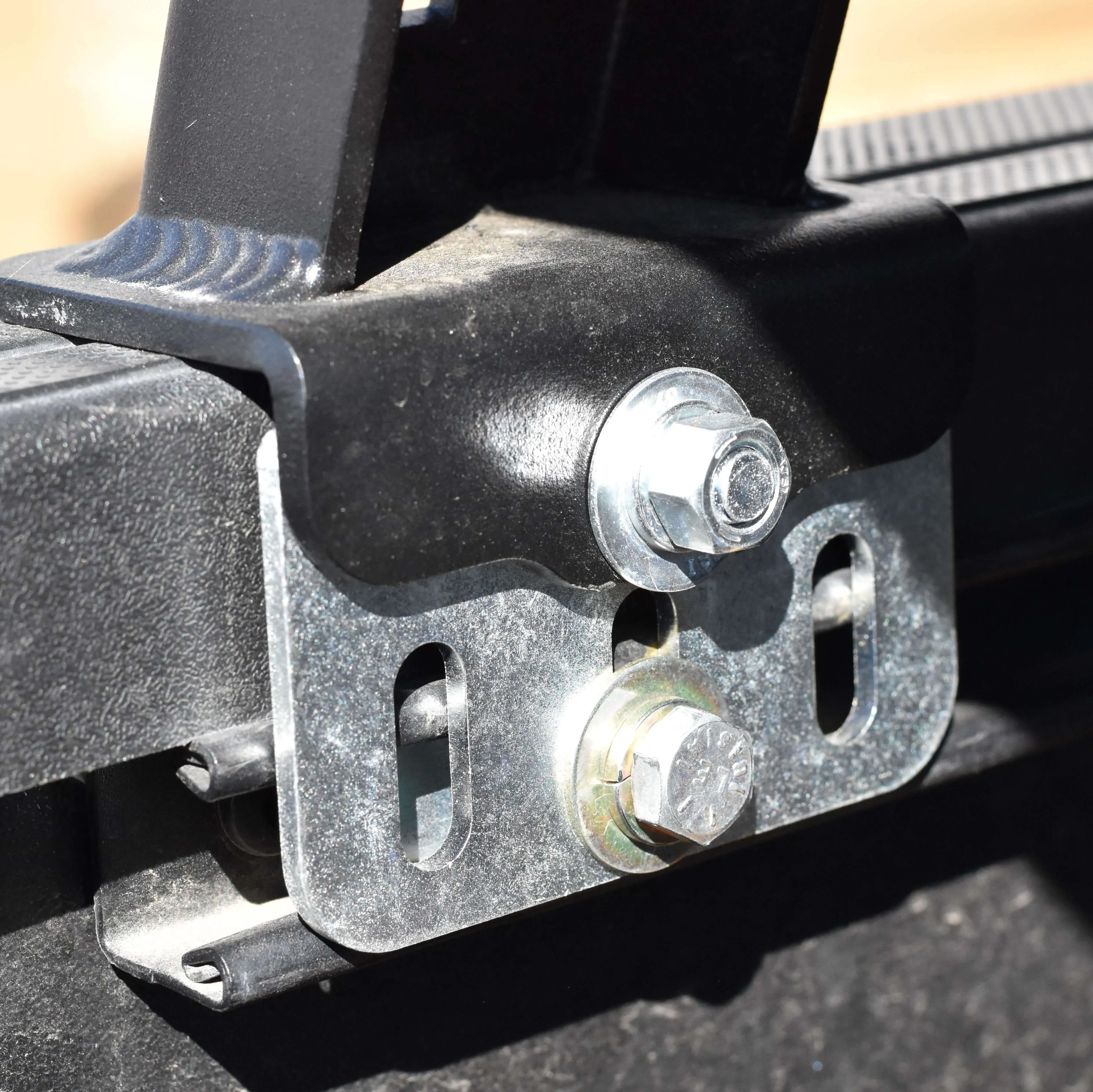 1995  Toyota Tacoma 18″ HD Bed Rack
